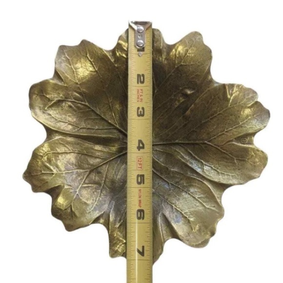 Solid brass Virginia Metalcrafters 1948 May Apple Leaf Vintage Leaf Bowl Dish - Picture 4 of 5